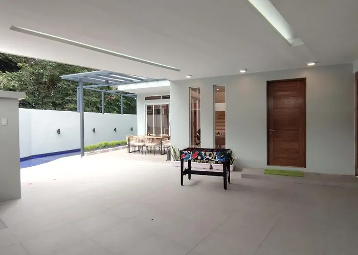 Addie's Place Camella Homes 2d Muntinlupa * Manila